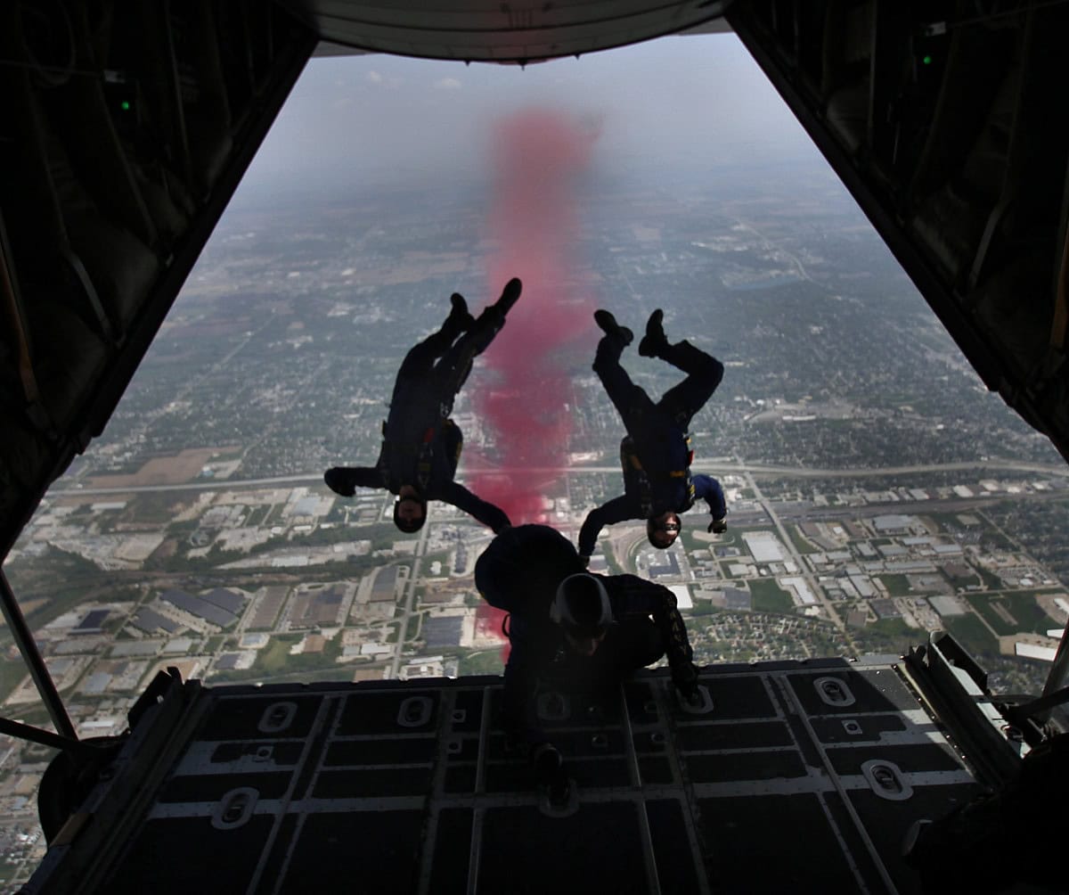 USDT on Lightning: the Good, the Bad, and the Unknown 1 Given the choice, I’d rather dive head first into the unknown than spend the afternoon on the couch. All the cool stuff is in the unknown. (Image: pxhere)